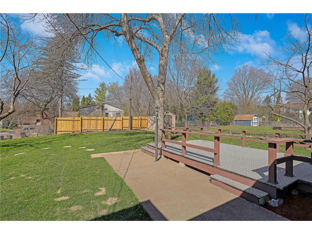 2930 Bay Street Minnetonka MN 55391 - Lake Minnetonka 7095350 image32