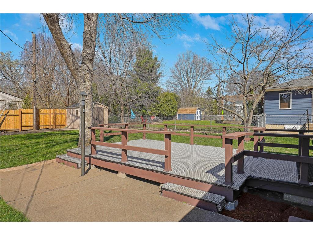 2930 Bay Street Minnetonka MN 55391 - Lake Minnetonka 7095350 image35