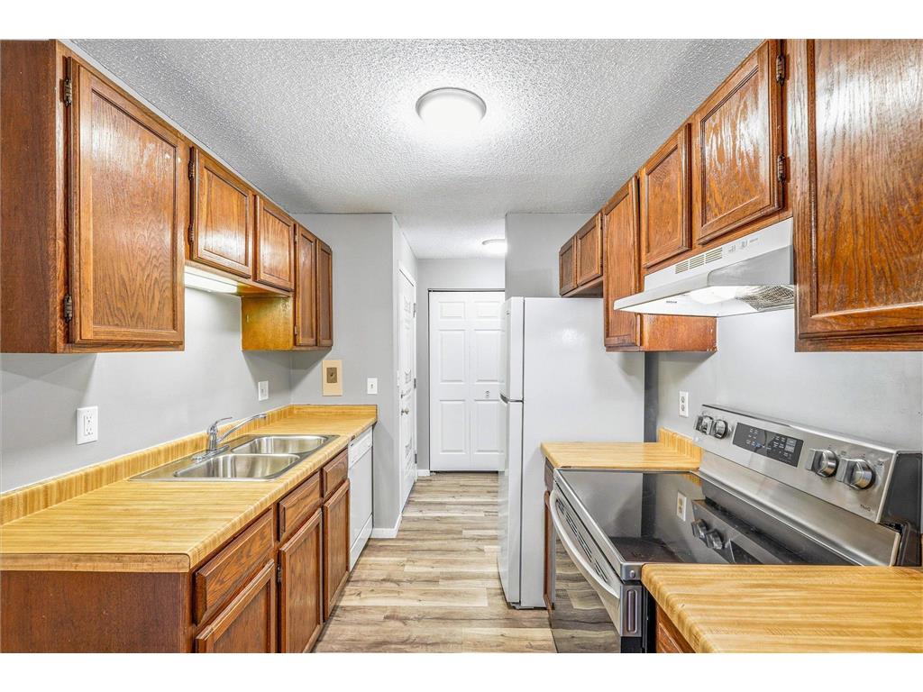 2930 Blaisdell Avenue #128 Minneapolis MN 55408 7056909 image14