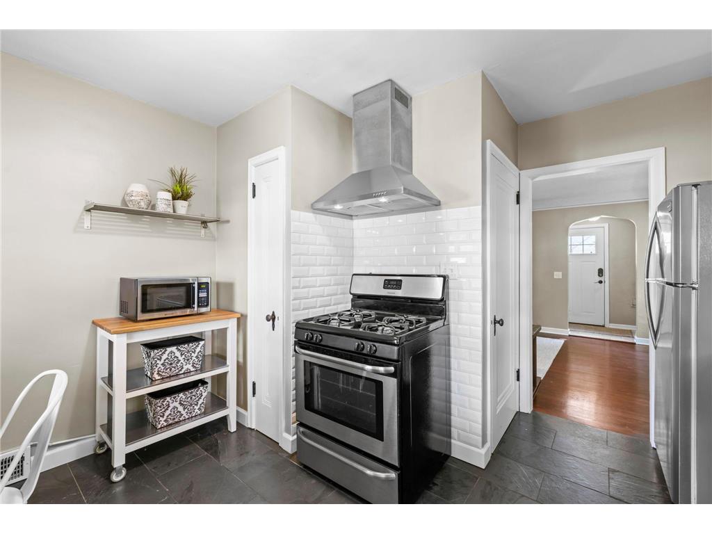 2930 Cleveland Street NE Minneapolis MN 55418 7108118 image12