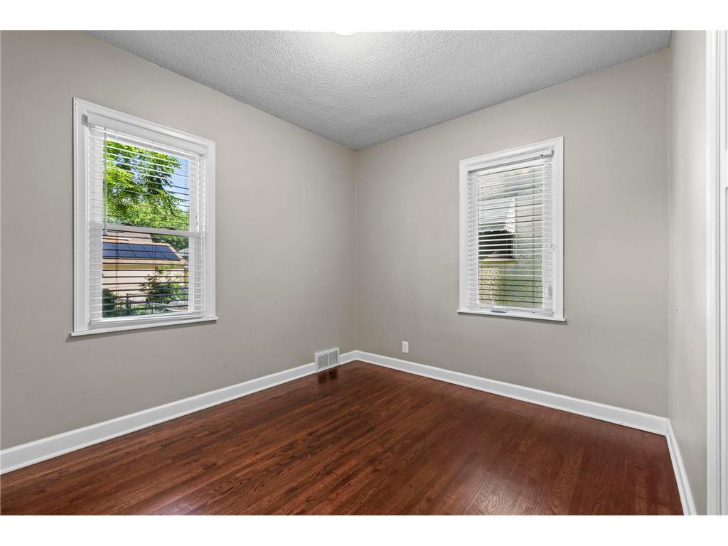 2930 Cleveland Street NE Minneapolis MN 55418 7108118 image18