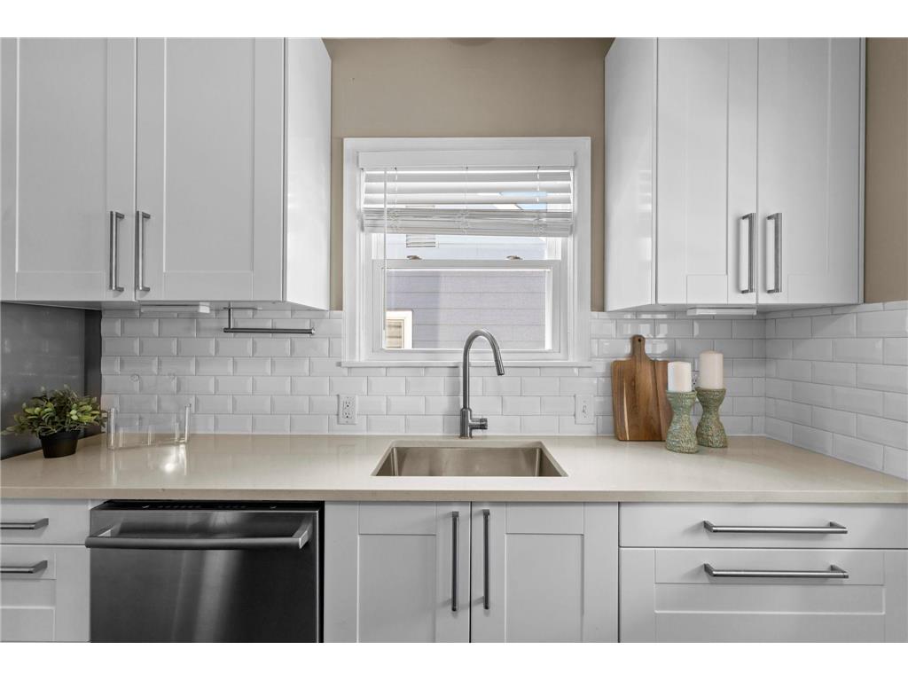 2930 Cleveland Street NE Minneapolis MN 55418 7108118 image9