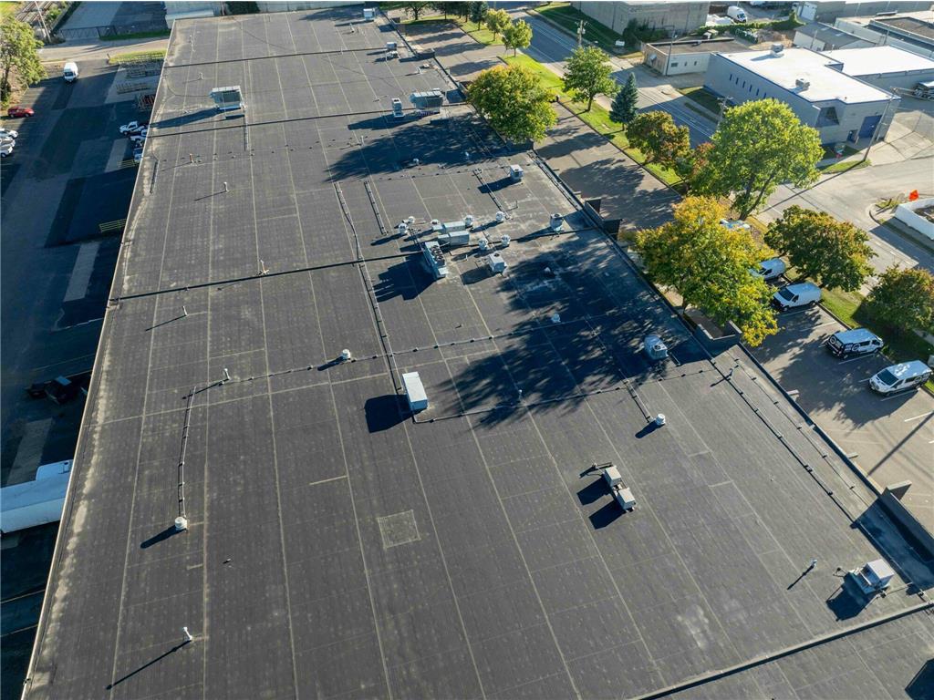 2930 N 2nd Street Minneapolis MN 55411 7077168 image23