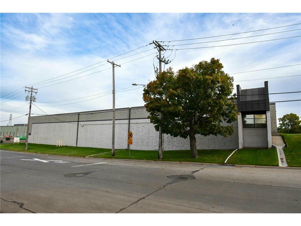 2930 N 2nd Street Minneapolis MN 55411 7077168 image63