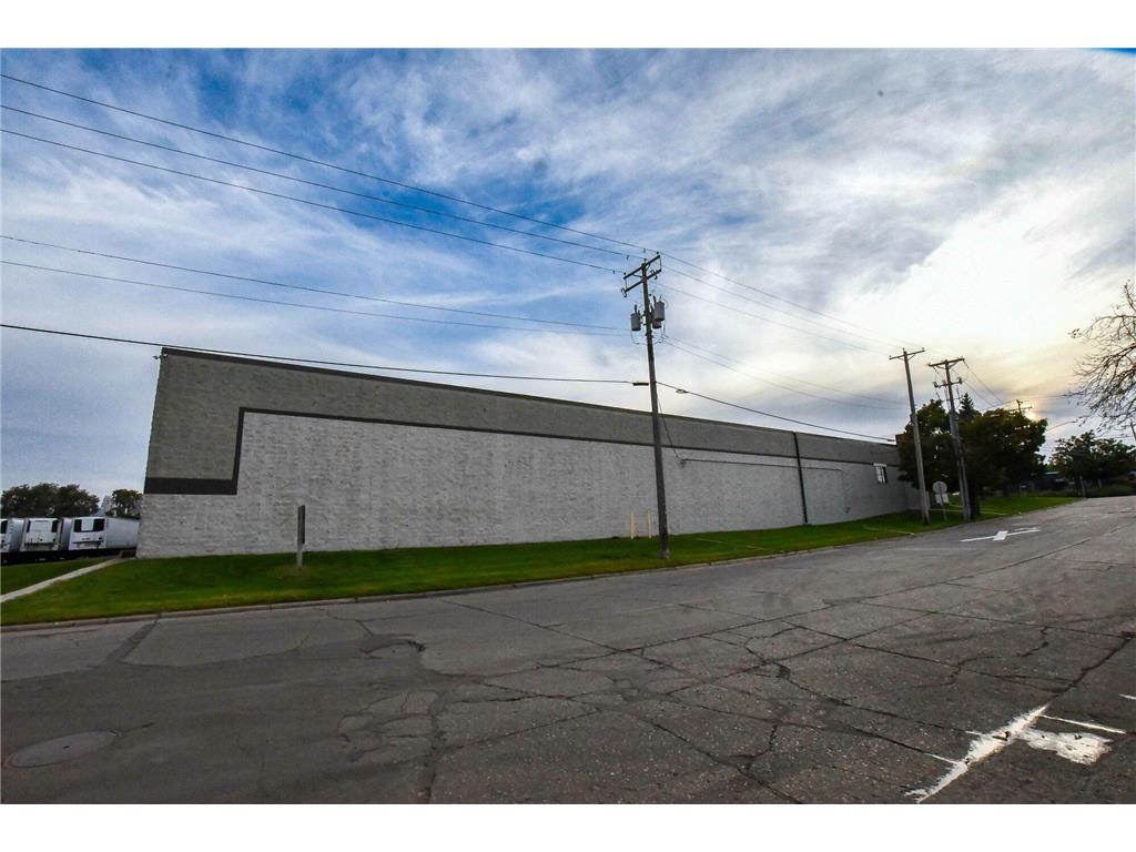 2930 N 2nd Street Minneapolis MN 55411 7077168 image64