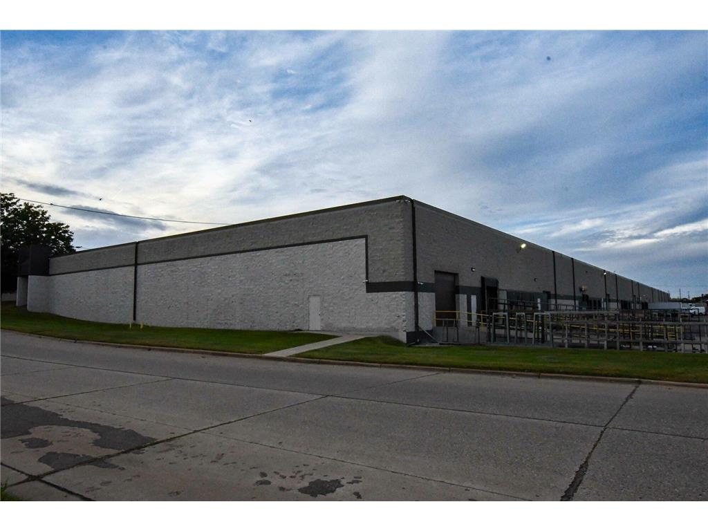2930 N 2nd Street Minneapolis MN 55411 7077168 image84