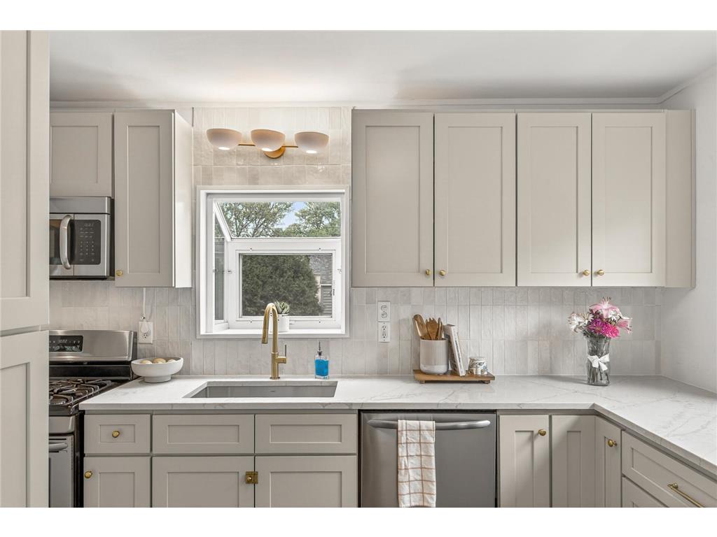 2931 Edgewood Avenue S Saint Louis Park MN 55426 7082181 image4