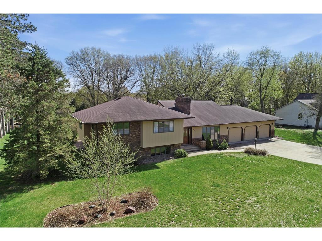 2932 N Plum Tree Circle Menomonie WI 54751 7065781 image1