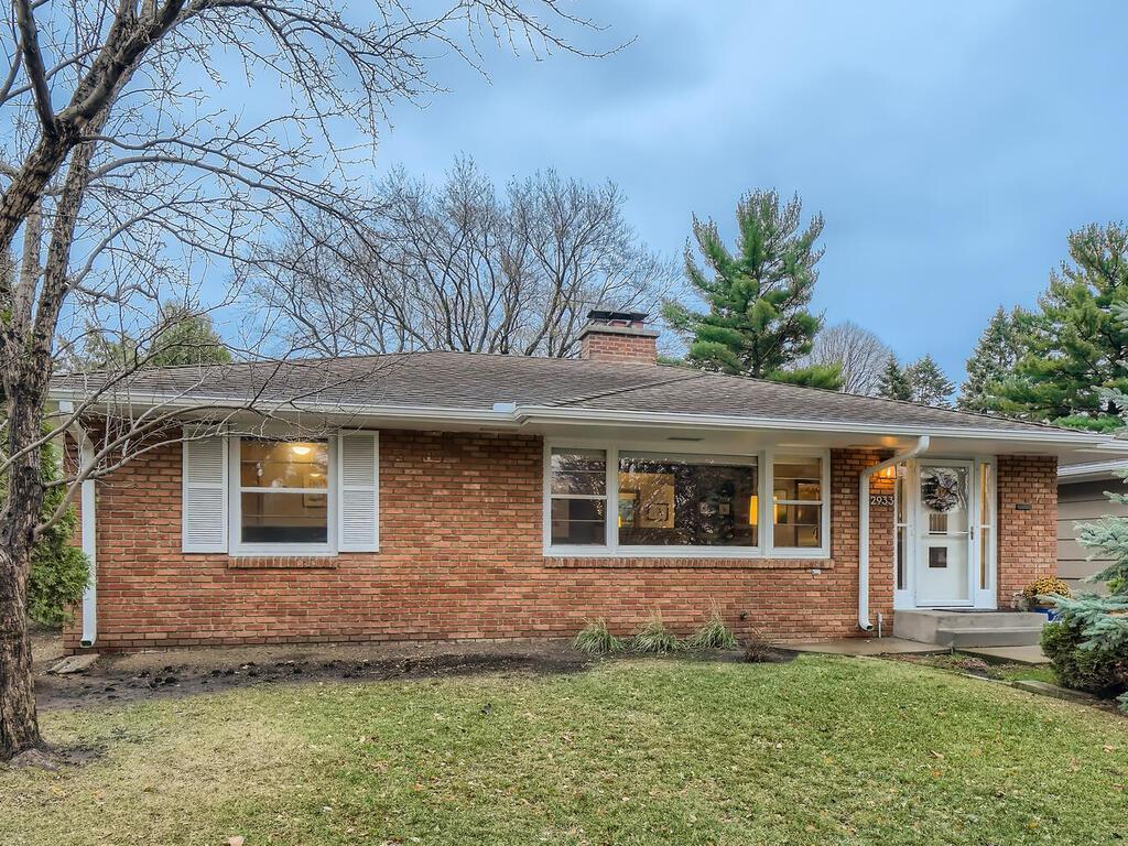 2933 Crestview Drive Saint Anthony MN 55418 6306728 image1