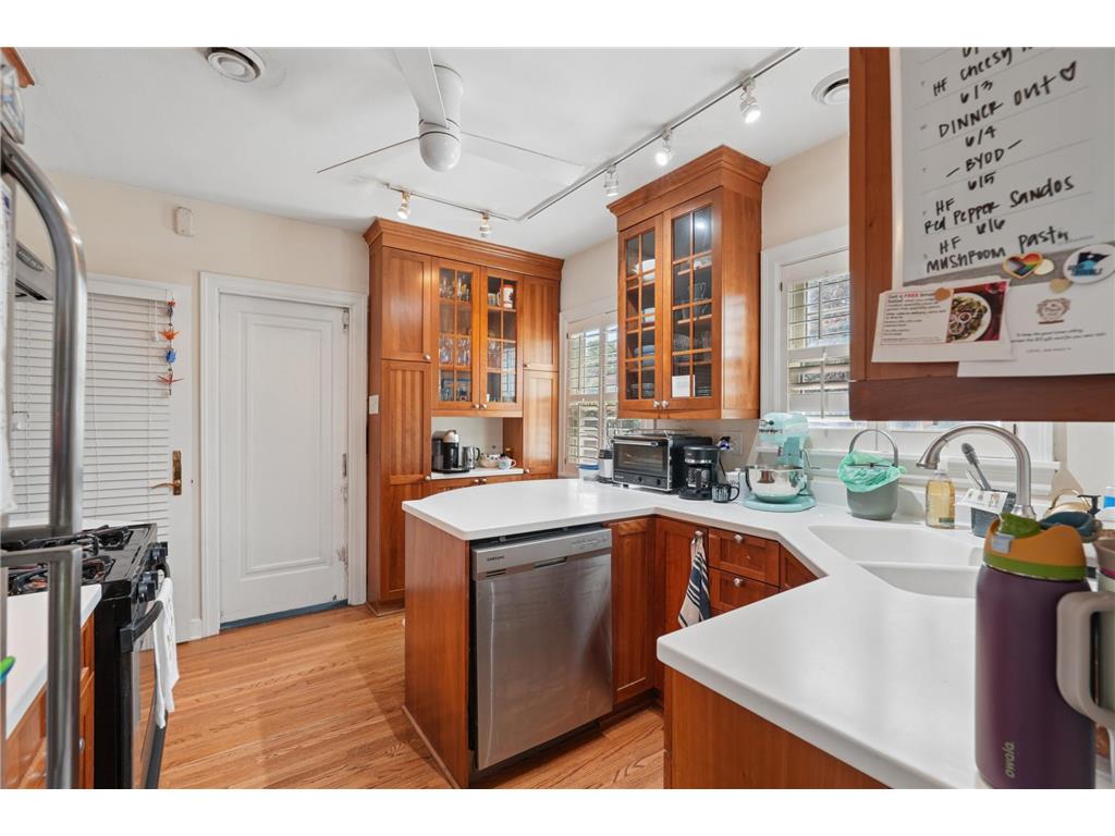 2933 Drew Avenue S Minneapolis MN 55416 7076416 image24