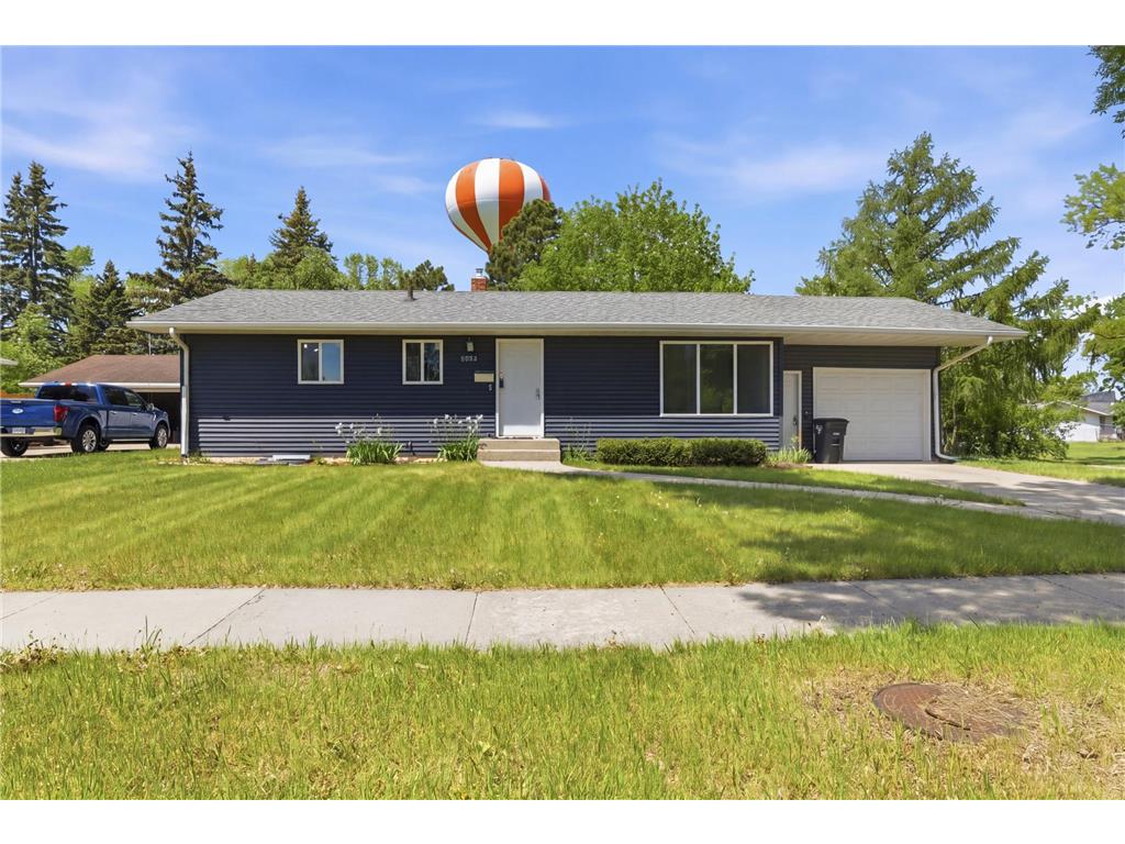 2934 10th Street N Fargo ND 58102 7085990 image1