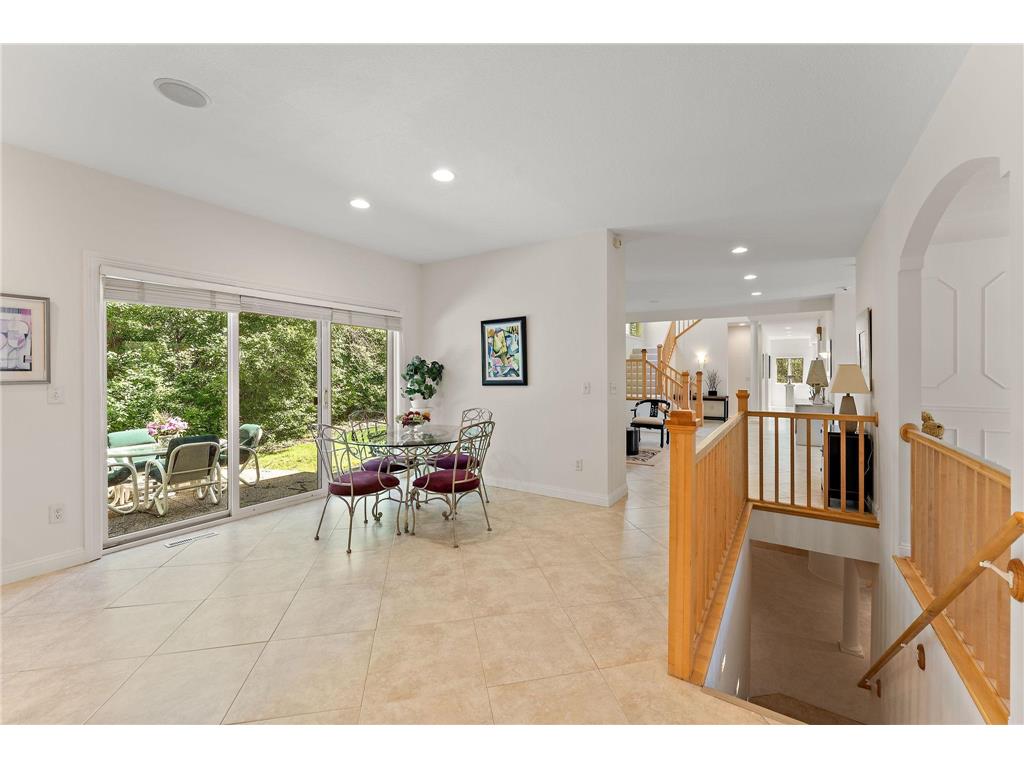 2935 Minnehaha Curve E Minnetonka MN 55391 7033954 image13