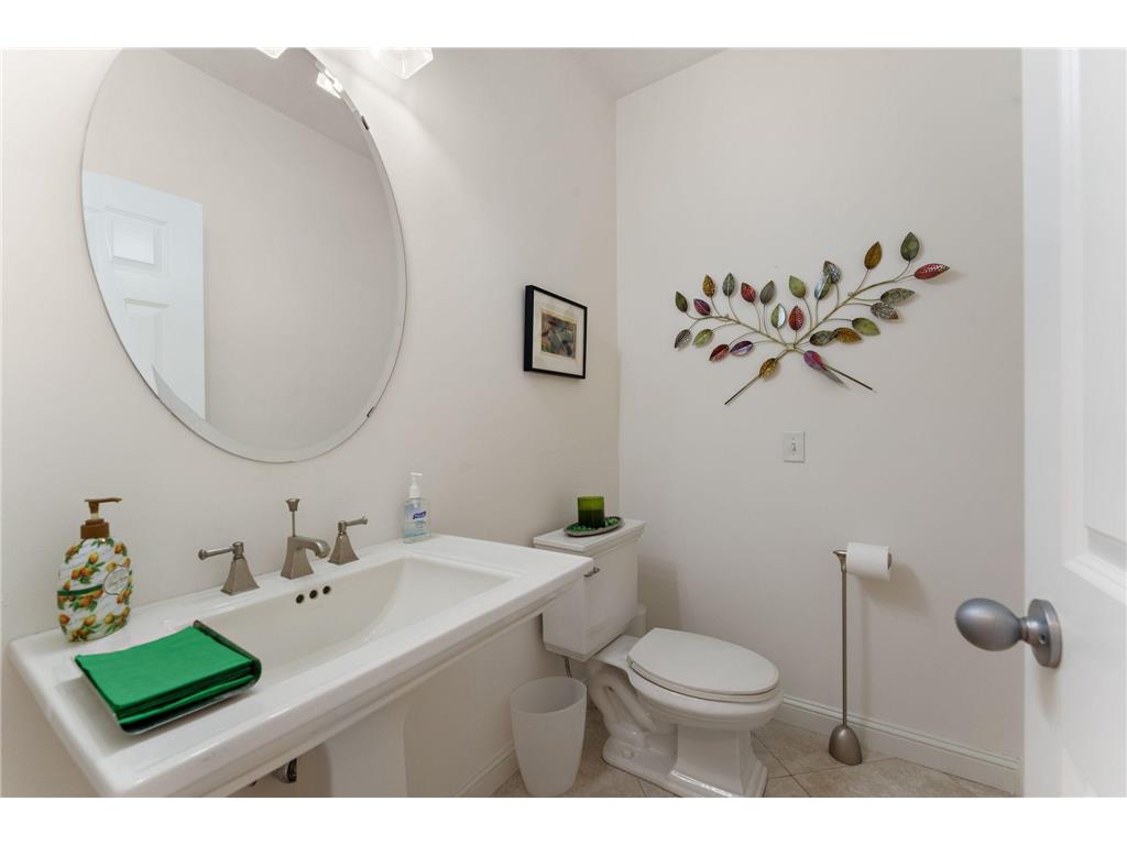 2935 Minnehaha Curve E Minnetonka MN 55391 7033954 image29