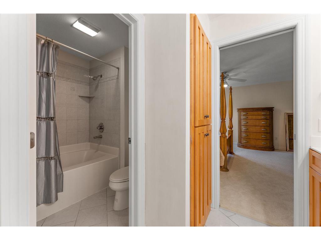 2935 Minnehaha Curve E Minnetonka MN 55391 7033954 image54