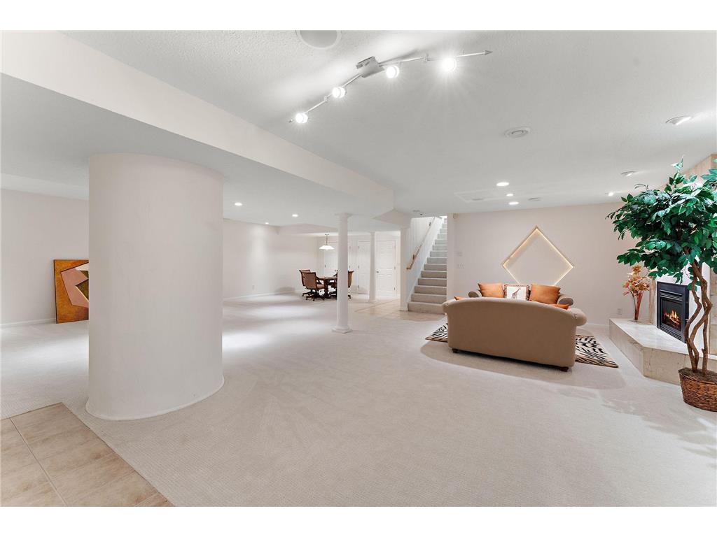 2935 Minnehaha Curve E Minnetonka MN 55391 7033954 image57