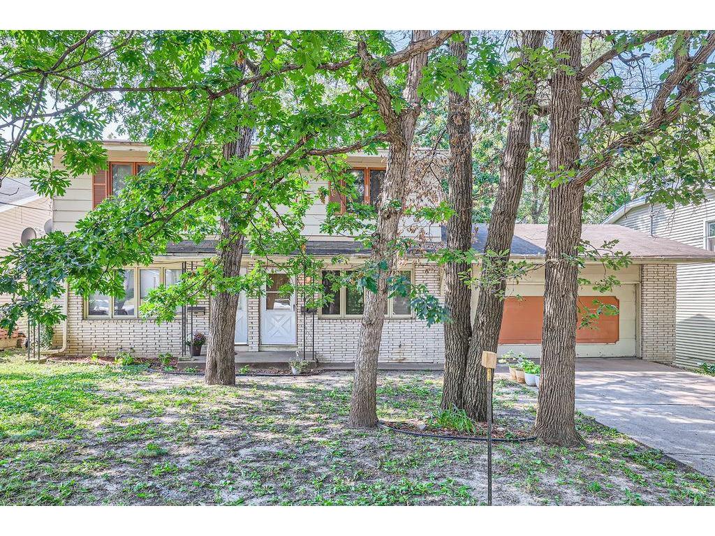 2937 & 2939 France Avenue N Robbinsdale MN 55422 6598431 image1