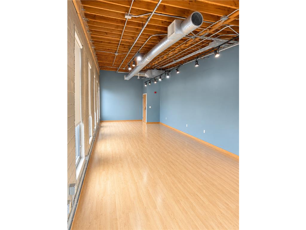 2937 Lyndale Avenue S Minneapolis MN 55408 7092578 image2