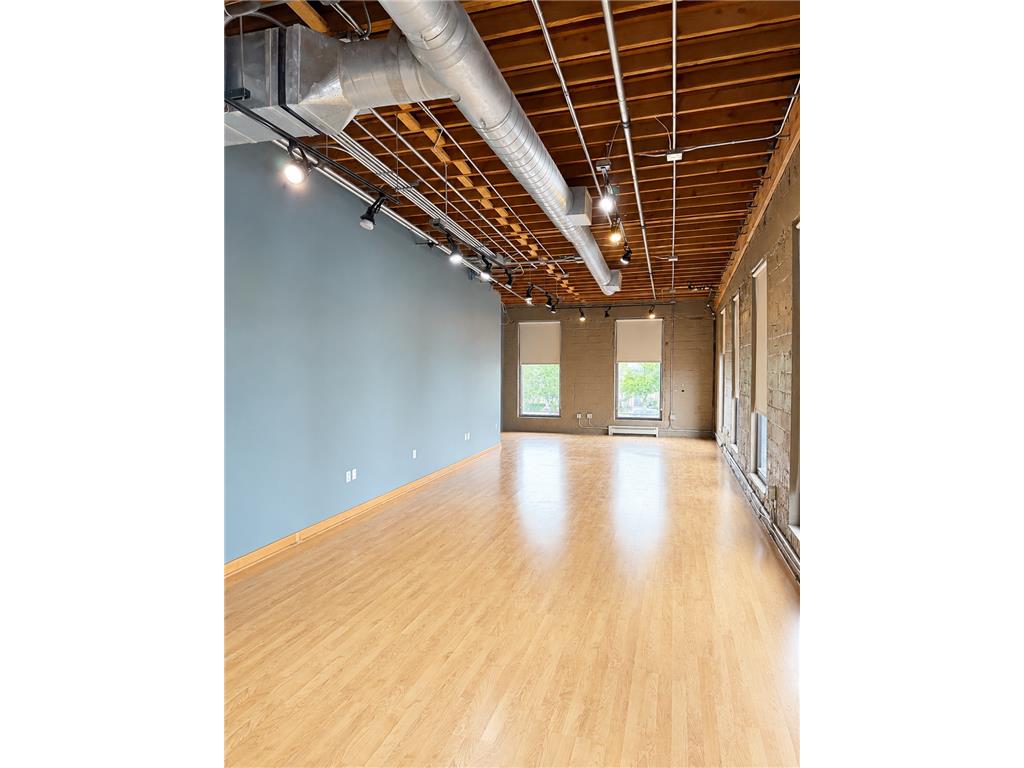 2937 Lyndale Avenue S Minneapolis MN 55408 7092578 image3