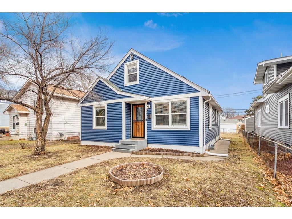 2938 Queen Avenue N Minneapolis MN 55411 6487967 image1