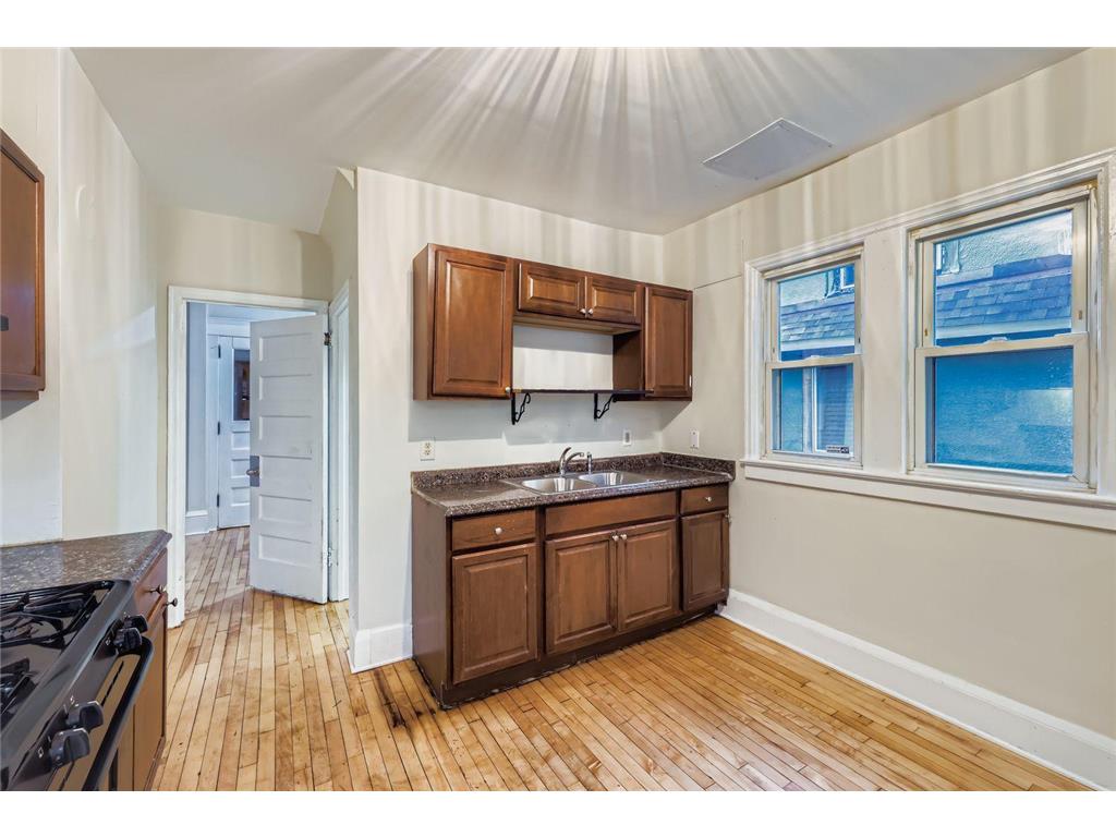 2939 Russell Ave Avenue N Minneapolis MN 55411 6820676 image13