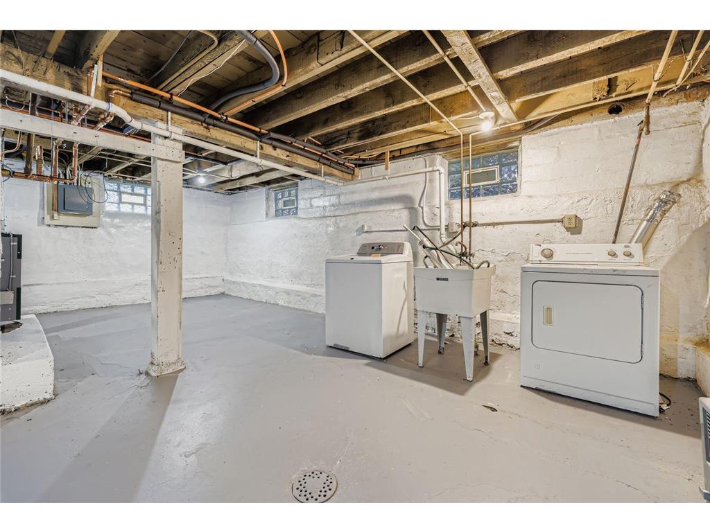 2939 Russell Ave Avenue N Minneapolis MN 55411 6820676 image22