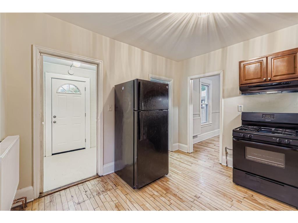 2939 Russell Avenue N Minneapolis MN 55411 7008798 image12