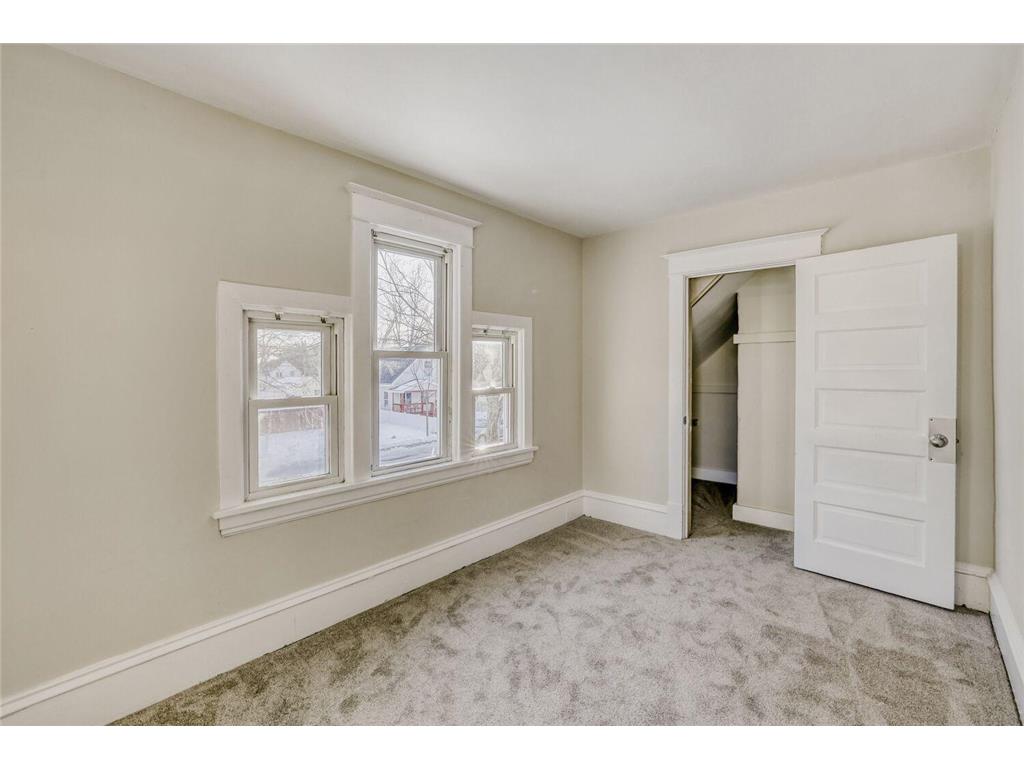 2939 Russell Avenue N Minneapolis MN 55411 7008798 image15