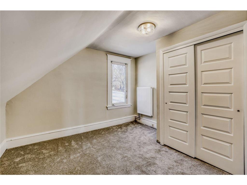 2939 Russell Avenue N Minneapolis MN 55411 7008798 image16