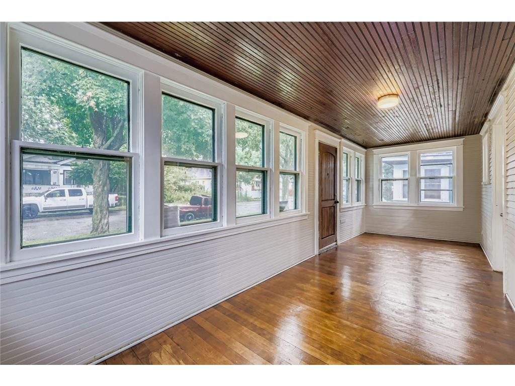 2939 Russell Avenue N Minneapolis MN 55411 7008798 image27