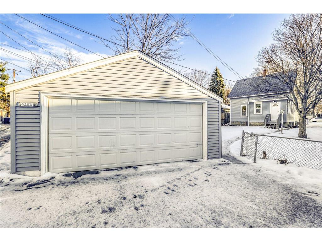 2939 Russell Avenue N Minneapolis MN 55411 7008798 image28