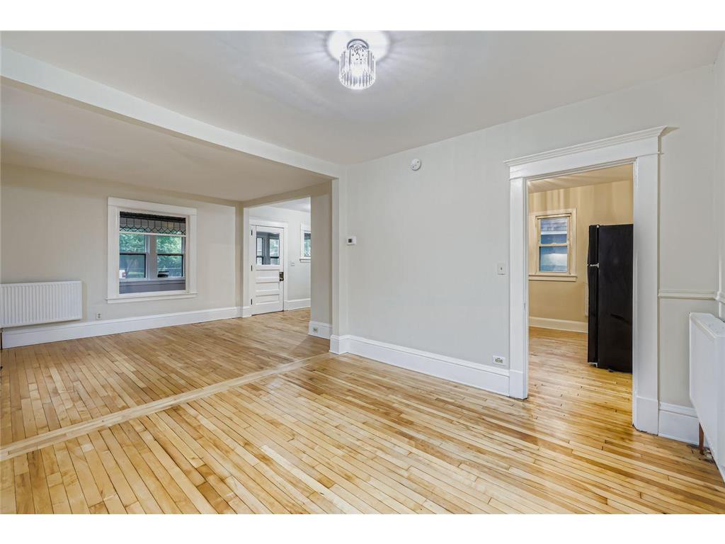 2939 Russell Avenue N Minneapolis MN 55411 7008798 image8