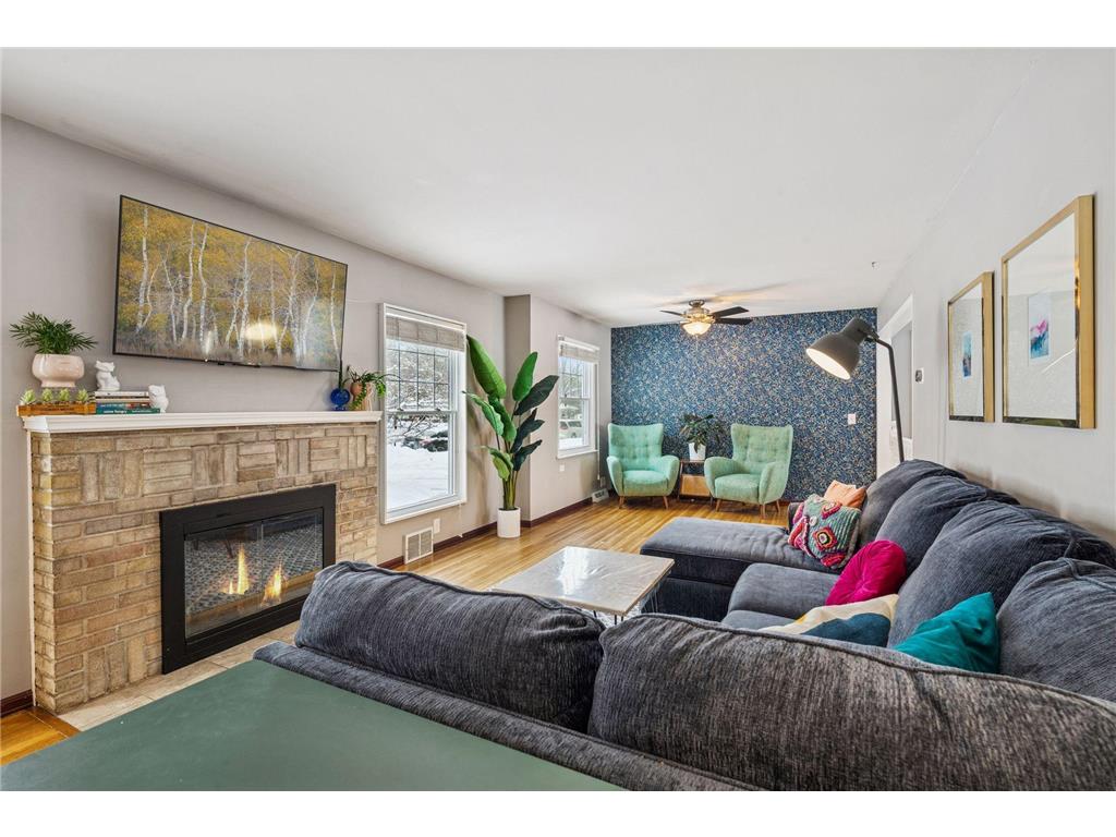 2941 Noble Avenue N Golden Valley MN 55422 6826314 image1