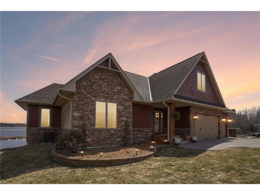 29411 Morningside Court Lindstrom MN 55045 - South Center Lake 7055833 image1
