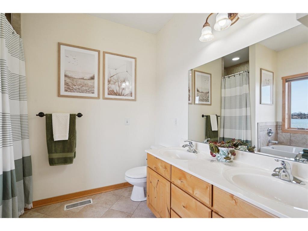 29411 Morningside Court Lindstrom MN 55045 - South Center Lake 7055833 image54