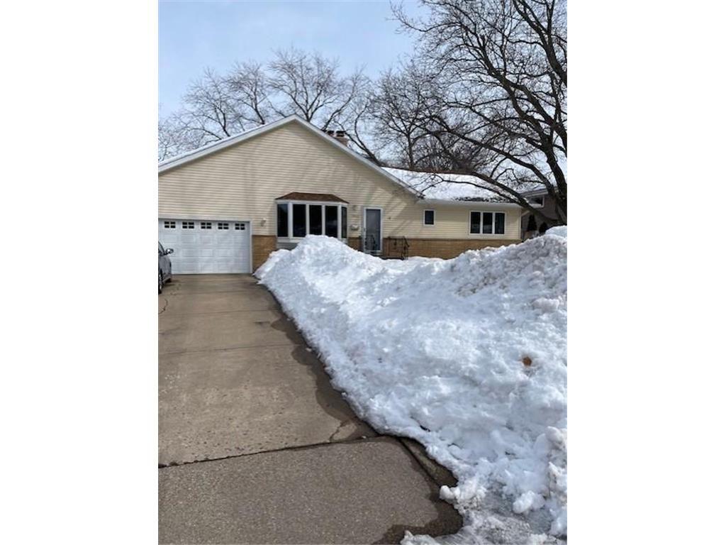 2942 Hampshire Avenue N Crystal MN 55427 6331201 image1