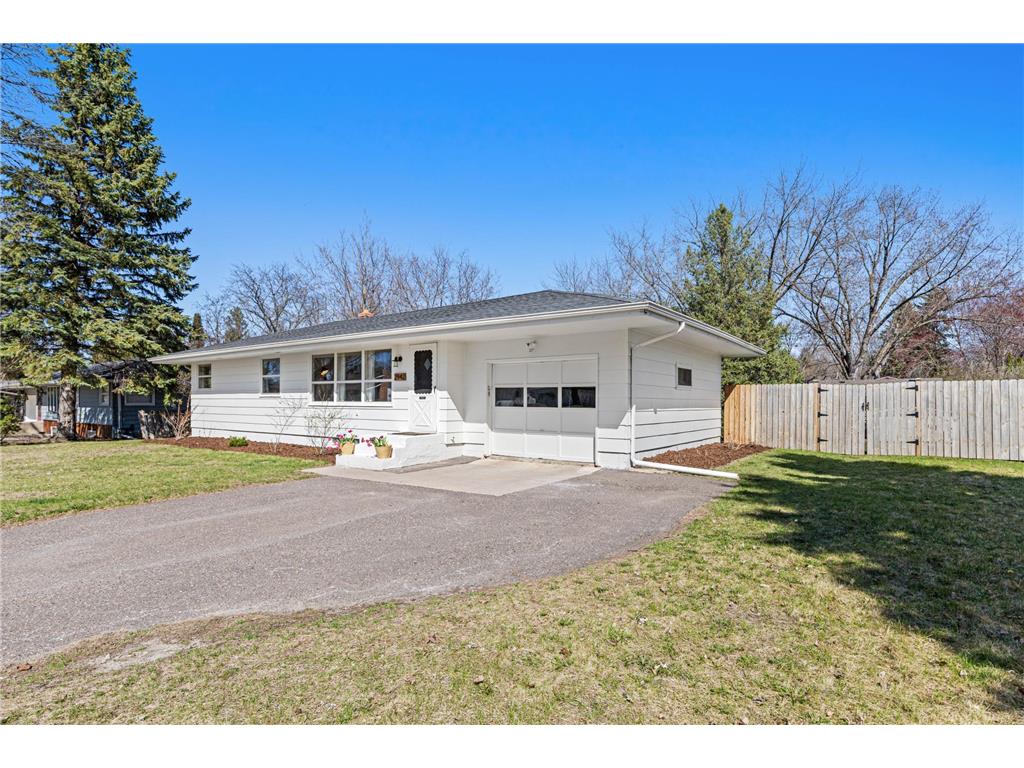 2942 Matilda Street Roseville MN 55113 7025106 image1