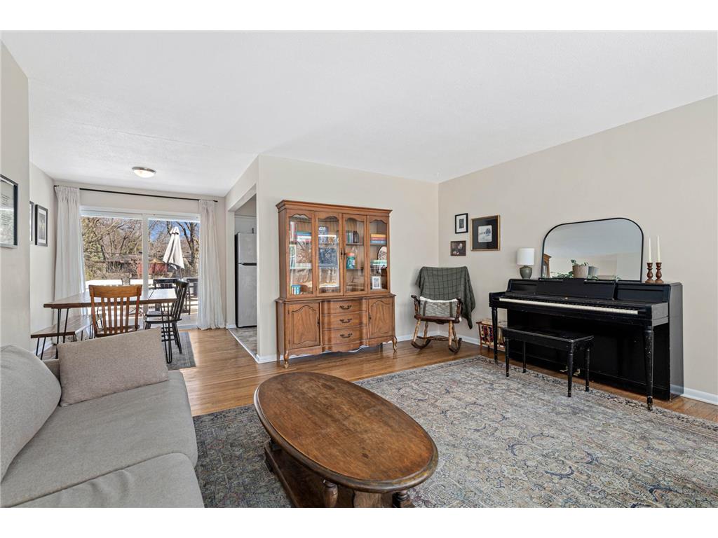 2942 Matilda Street Roseville MN 55113 7025106 image3