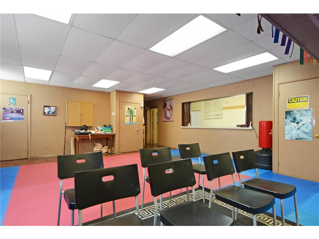 2942 Oakland Avenue Minneapolis MN 55407 6687718 image10