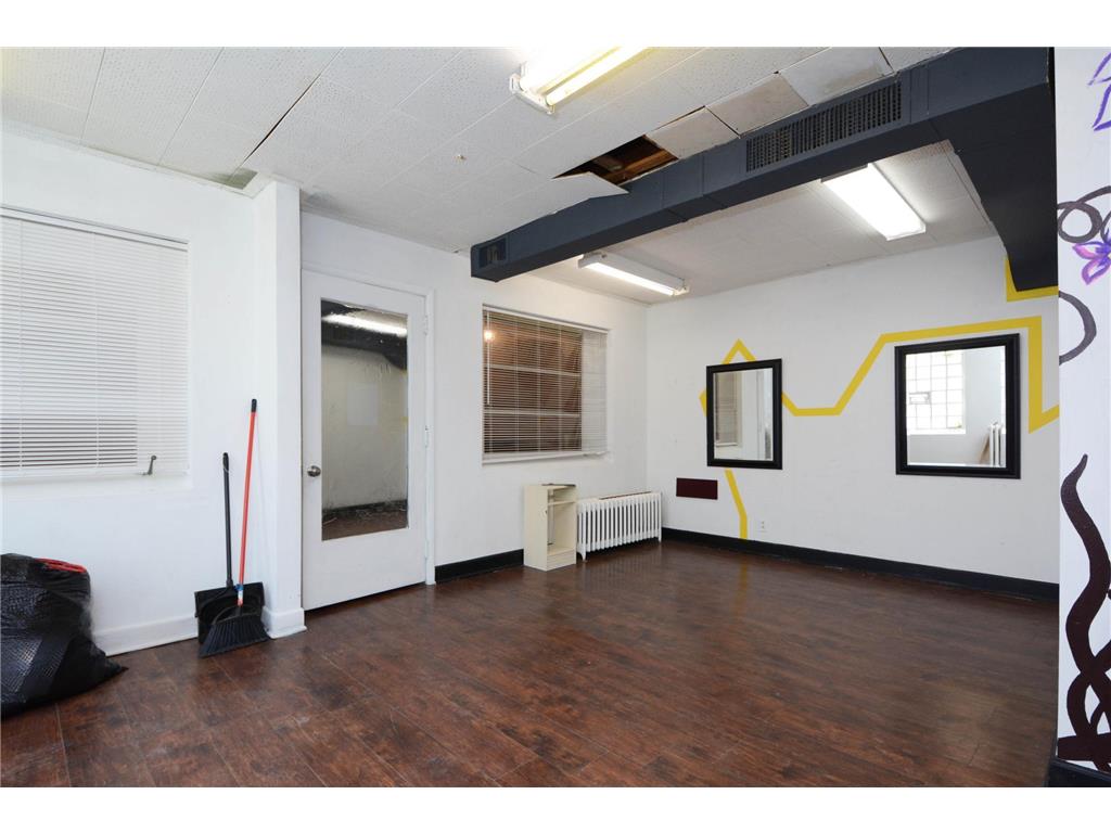 2942 Oakland Avenue Minneapolis MN 55407 6687718 image12