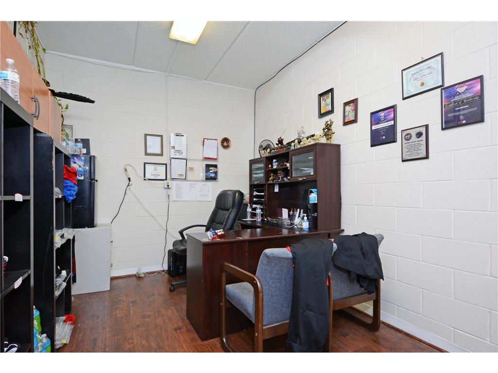 2942 Oakland Avenue Minneapolis MN 55407 6687718 image14