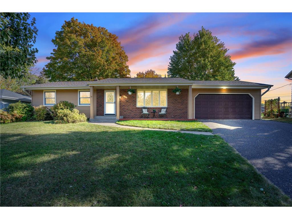2942 Winthrop Drive Maplewood MN 55109 6600145 image1