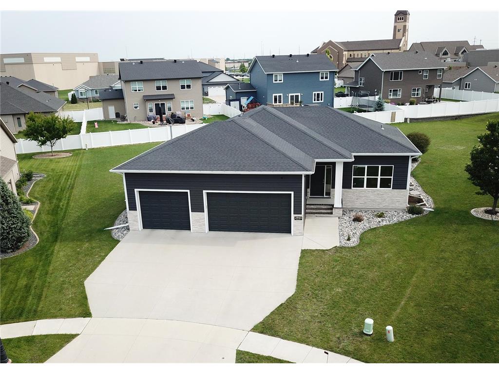 2943 6th Street E West Fargo ND 58078 7100102 image1