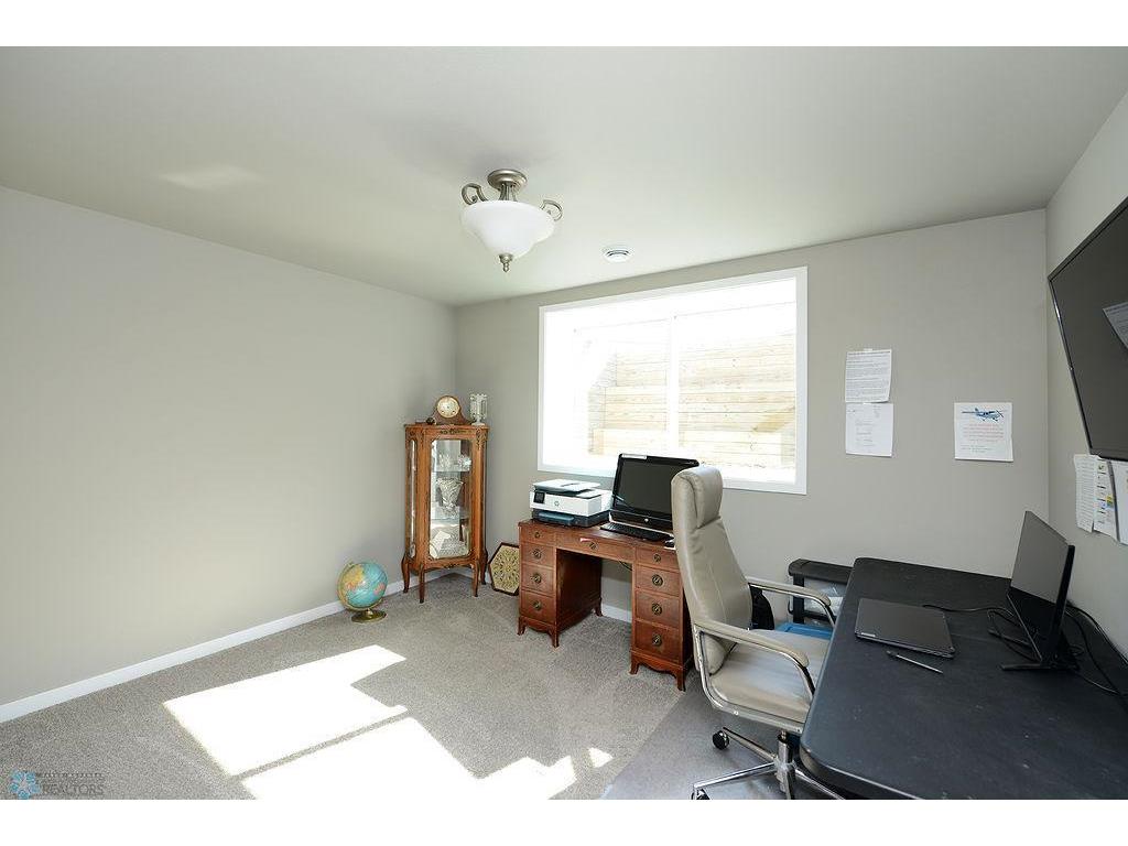 2943 6th Street E West Fargo ND 58078 7100102 image24