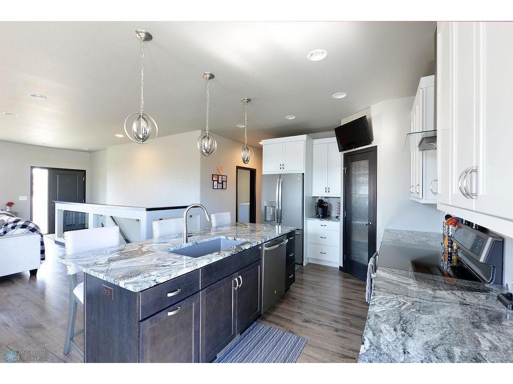2943 6th Street E West Fargo ND 58078 7100102 image9