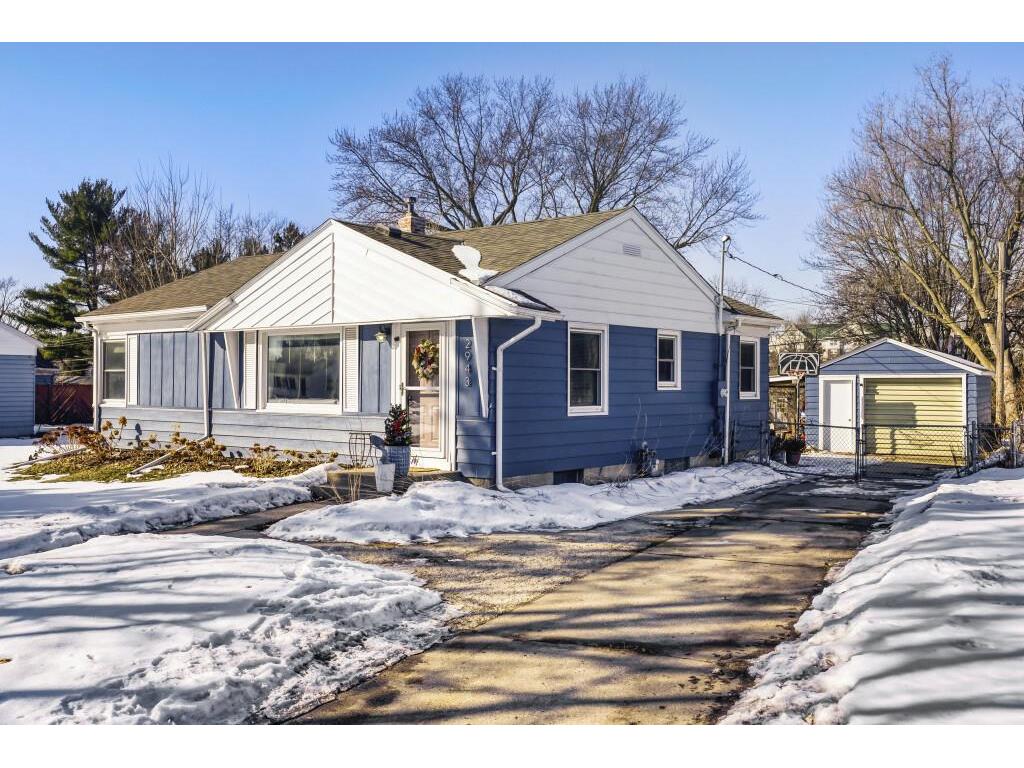 2943 Arona Street Roseville MN 55113 7019329 image1