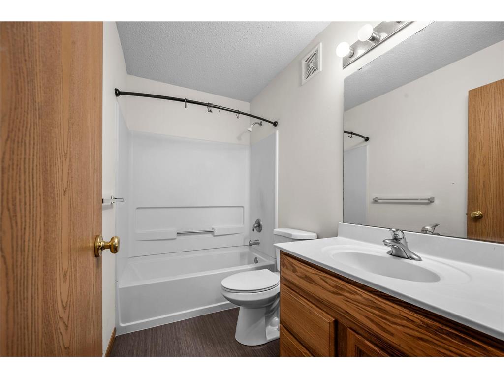 2945 Village Circle Chanhassen MN 55317 7033097 image17