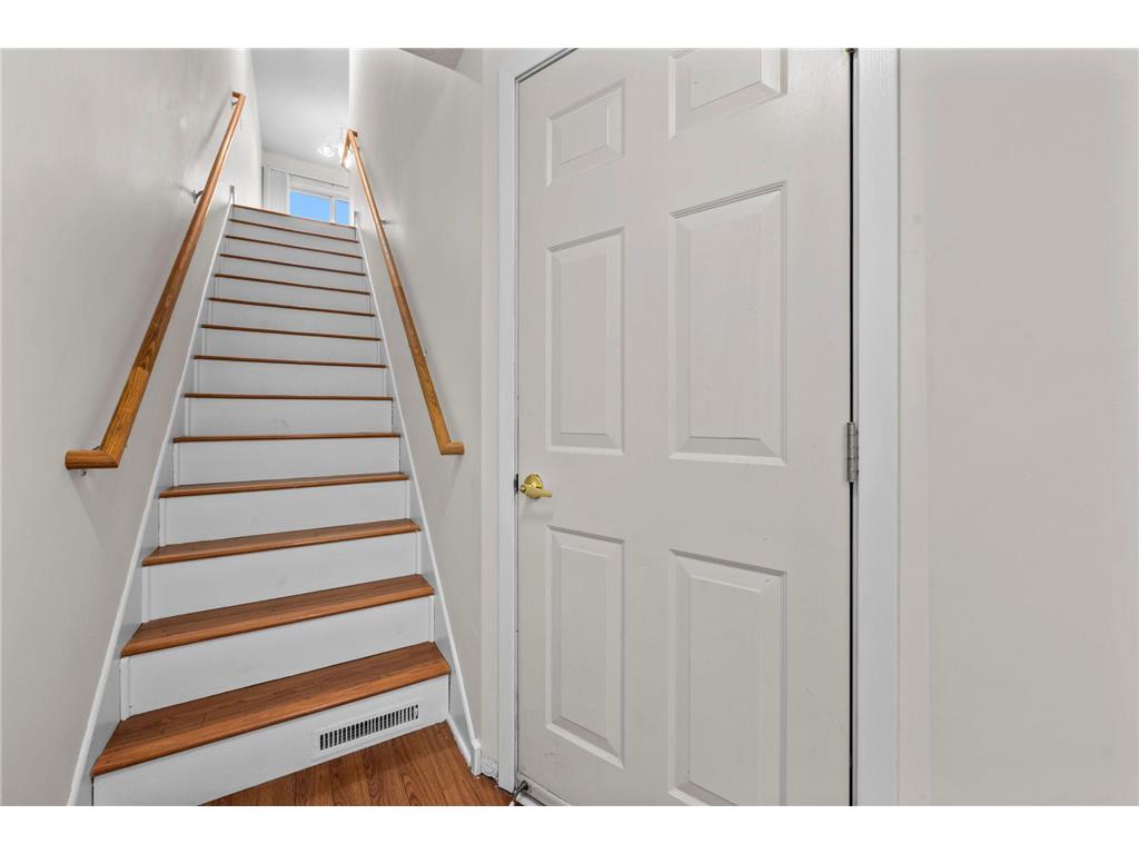 2945 Village Circle Chanhassen MN 55317 7033097 image5