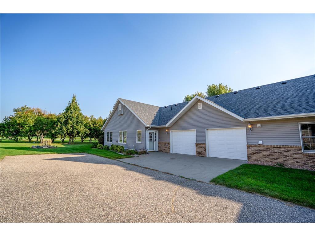 2946 9th Avenue SE Willmar Twp MN 56201 6799507 image1