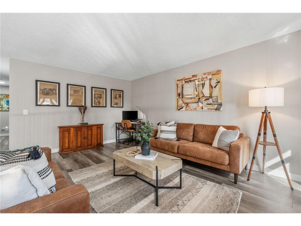 2946 Mcknight Road N Maplewood MN 55109 7035618 image17