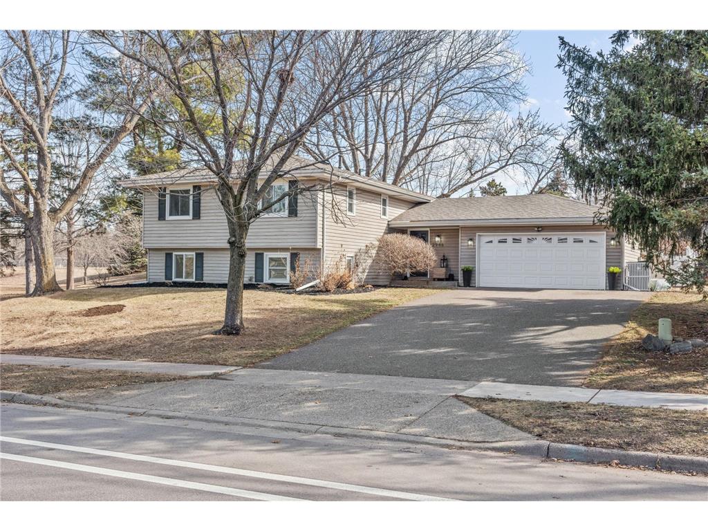 2946 Mcknight Road N Maplewood MN 55109 7035618 image2